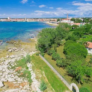 https://holiday-home-nona-umag.in-istria.net